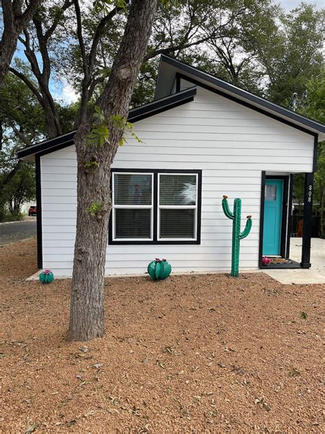 lockhart airbnb|airbnb lockhart house texas.